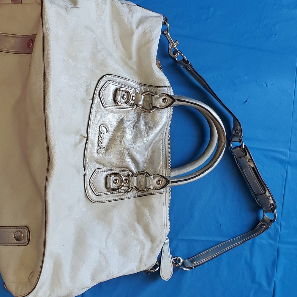 Used Coach purses - Picture 5 of 7